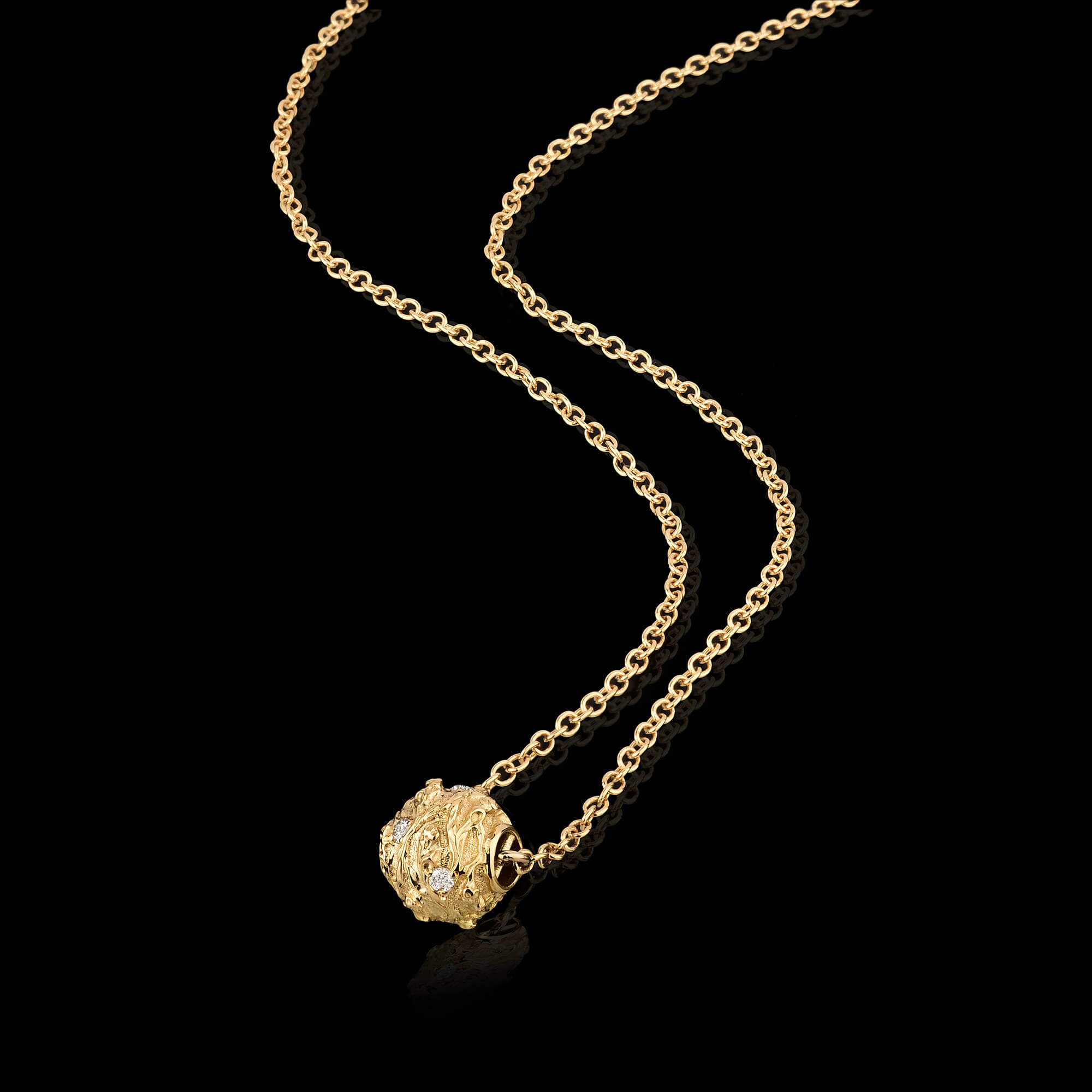 3 Oro giallo 18KT e diamanti naturali bianchi